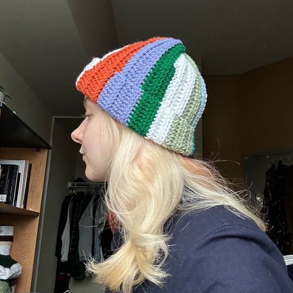 🔅2/$20🔅 Scrappy Handmade Crochet Beanie or Toque - Picture 5 of 6